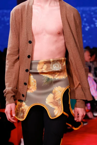 Look 36